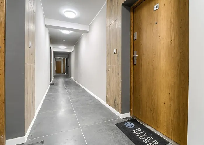 888 Bulwary Stare No 1 *