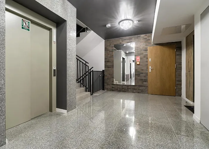 888 Bulwary Stare No 1